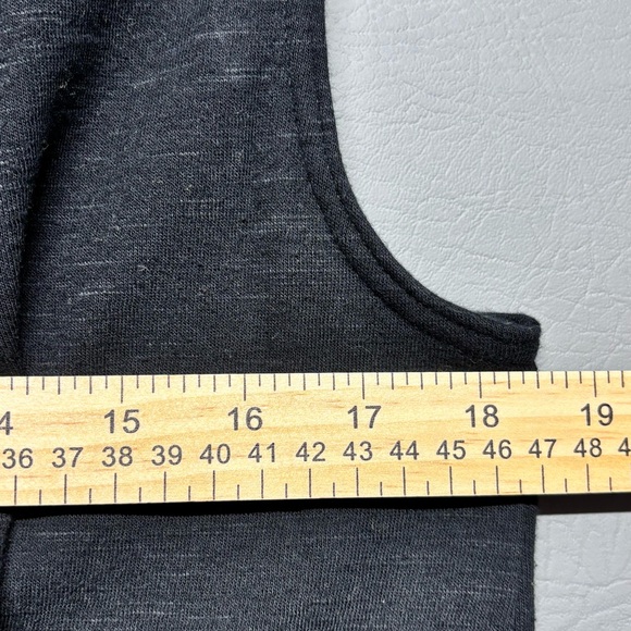 ✨ The North Face Women’s Black Open Front Vest Sleeveless Lightweight Size XS - Picture 15 of 15